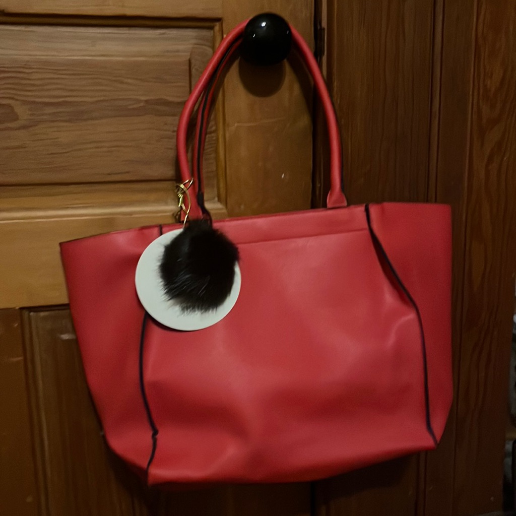 Elizabeth Arden Red Bag